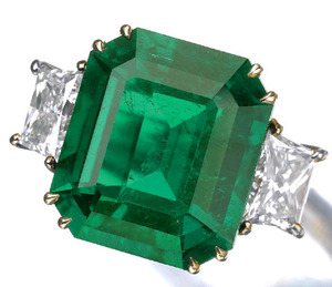 468 Colombian Emerald 12.03cts N.I.C.E.
