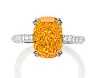 Lot.2669 4.19ct Fancy Vivid Orange VVS1Ring