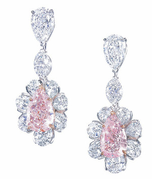 2762 Fancy Pink Diamond Ear Pendant